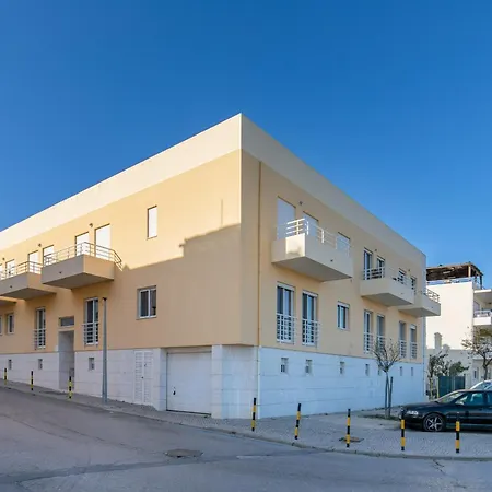 Oceanfront Two Bedroom Apartament