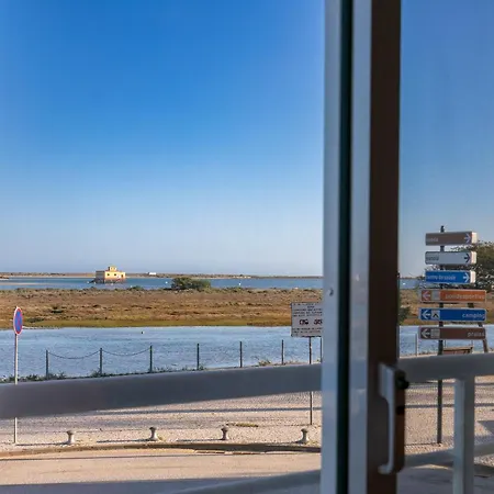 Oceanfront Two Bedroom 아파트 푸제타